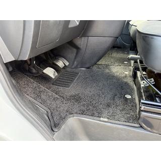 Tekstiilimattosarja Deluxe (2 kpl, musta) Fiat Talento 2016– kuva 1