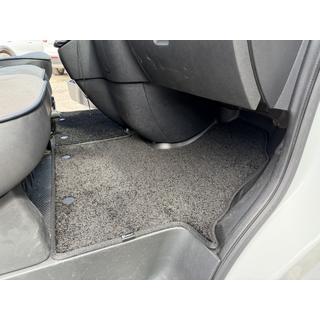 Tekstiilimattosarja Deluxe (2 kpl, musta) Fiat Talento 2016– kuva 2