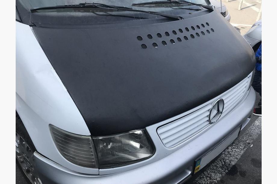 Mercedes Vito W638 1996–2003 Konepellinsuoja (keinonahka) Image