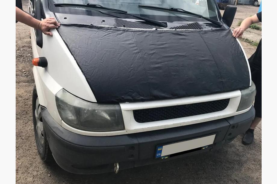 Ford Transit 2000–2014 Konepellinsuoja (2000-2006, keinonahka) Image