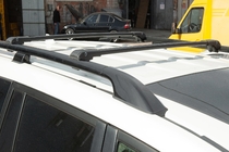 Kia Carnival 2021– Lukittavat WingBar V1 -kattotelineen poikkipalkit normaaleihin kattokaiteisiin (2 kpl) enintään 140 cm, mustat kuva 5