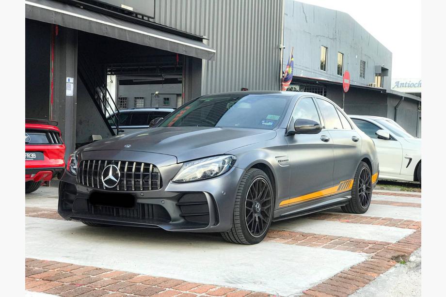 Mercedes C-class W205 2014–2021 Korisarja takadiffuusorilla (Black Mamba C63GT -design) Image