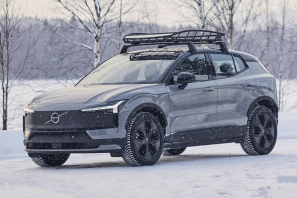 Volvo EX30 Cross Country: Maastoversio sähköcrossoverista – koeajo
