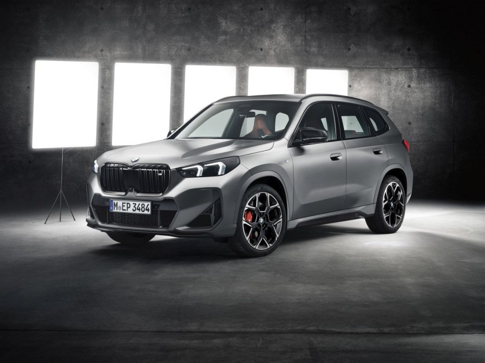 Koeajo: BMW X1 M35i (U11) – urheilullinen kompakti crossover