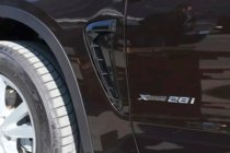 BMW X5 F15 2013–2018 Lokasuojan sivuritilät, Black X5M F85 -tyyli kuva 2