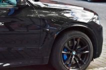 BMW X5 F15 2013–2018 Lokasuojan sivuritilät, Black X5M F85 -tyyli kuva 3