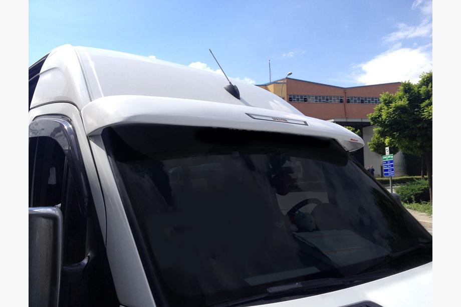 Volkswagen Crafter 2006–2016 Tuulilasivisiiri V1 (maalattava, liimattava) Image