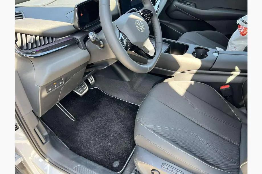 Volkswagen ID. UNYX 2024– Premium-tekstiilimatot (Musta) Image