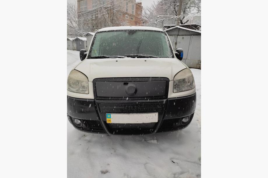 Fiat Doblo I 2005–2010 Ylempi talvisuoja etusäleikköön Matta Image