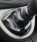 Renault Trafic 2001–2015 Nahkainen vaihdekepin suojapussi kuva 9