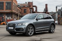 Audi Q5 2008–2017 Maydos V1 sivuportaat (2 kpl, alumiini ↗ ruostumaton teräs) kuva 1