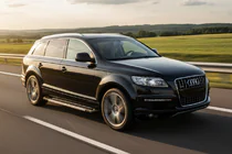 Audi Q7 2005–2015 RedLine V1 sivuportaat (2 kpl, alumiini) kuva 1