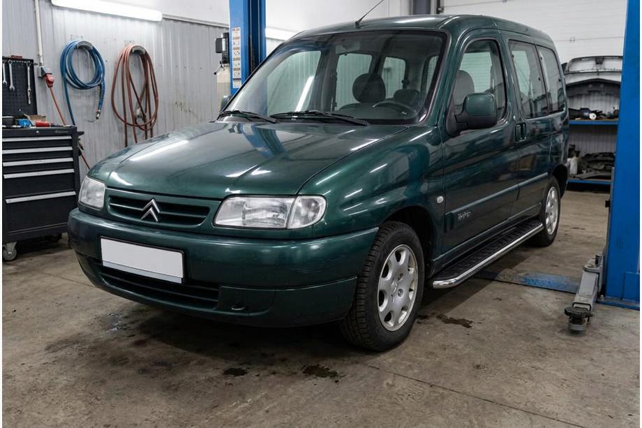 Citroen Berlingo 1996–2008 Maydos V1 sivuportaat (2 kpl, alumiini ↗ ruostumaton teräs) Image