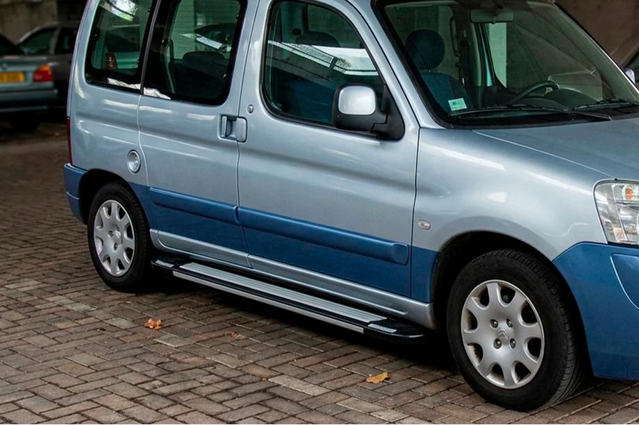 Peugeot Partner 1996–2008 Rainbow sivuporrassarja (2 kpl, alumiini) Image