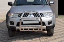 Mitsubishi L200 2006–2015 Karjapuskuri QT007 (ruostumaton teräs) kuva 1
