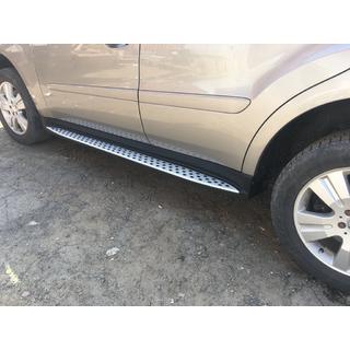 OEM-sivuporrast (2 kpl, alumiini) Mercedes ML W164 2005–2011 kuva 4