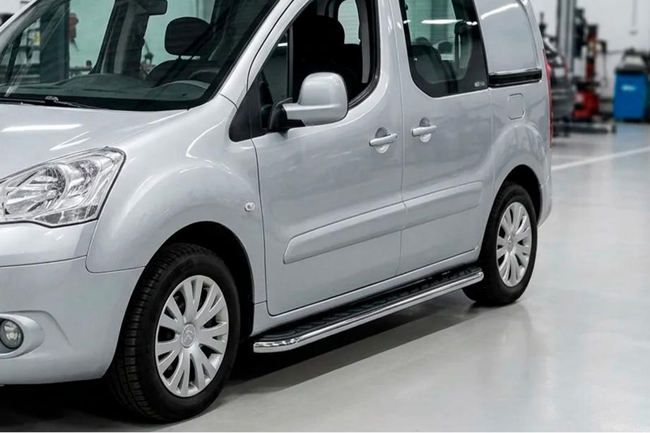 Peugeot Partner Tepee 2008–2018 Maydos V1 sivuportaat (2 kpl, alumiini ↗ ruostumaton teräs) Image