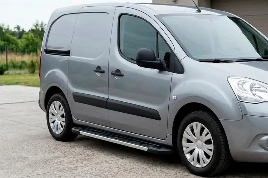 Peugeot Partner Tepee 2008–2018 Sivukynnykset RedLine V1 (2 kpl, alumiini) Image