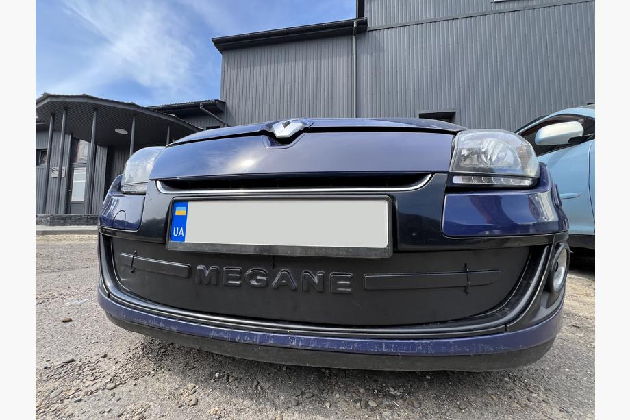 Renault Megane III 2009–2016 Talvisuoja etusäleikköön (2009-2013, alempi) Matta Image