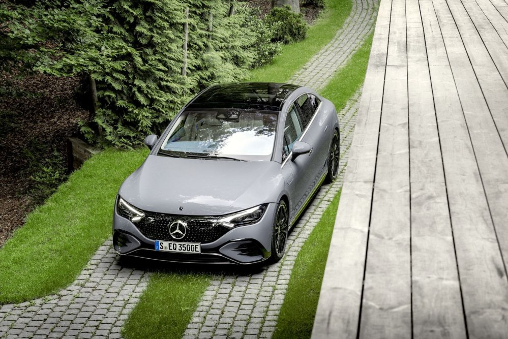 Mercedes-Benz EQE (V295): Business-luokan sähkösedanin koeajo