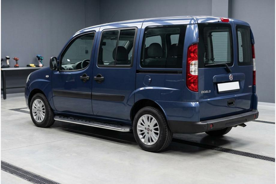 Fiat Doblo I 2005–2010 Maydos V1 sivuportaat (2 kpl, alumiini ↗ ruostumaton teräs) Image