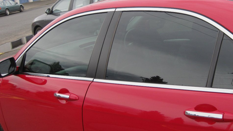 Kannattaako auto tummennuttaa?