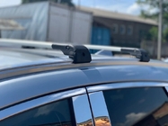 Peugeot Partner/Rifter 2019– Kattotelineen poikkitangot integroiduille kattokaiteille Wingbar V2 (2 kpl) Harmaa kuva 1