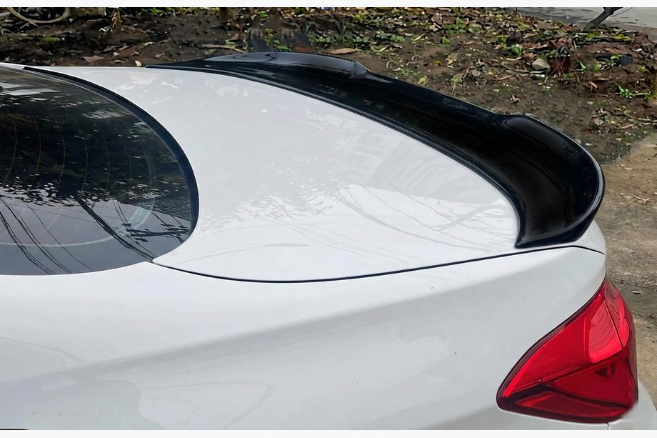 BMW 1-sarja E81/E82/E87/E88 2004–2011 PSM-Style -spoileri (E82, kiiltävä musta) Image