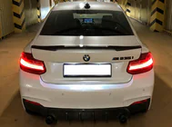 BMW 2-sarja F22/F23 2014–2021 M4-Style-spoileri (F22, kiiltävän musta) kuva 1