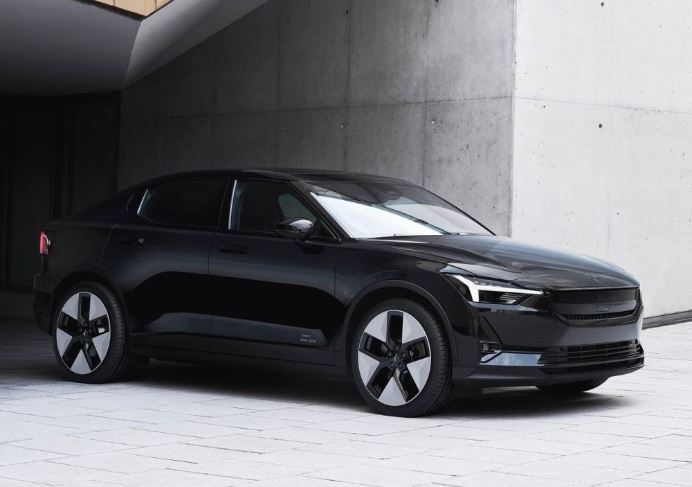 Koeajo: uudistettu Polestar 2 – sähköauto uudella tasolla