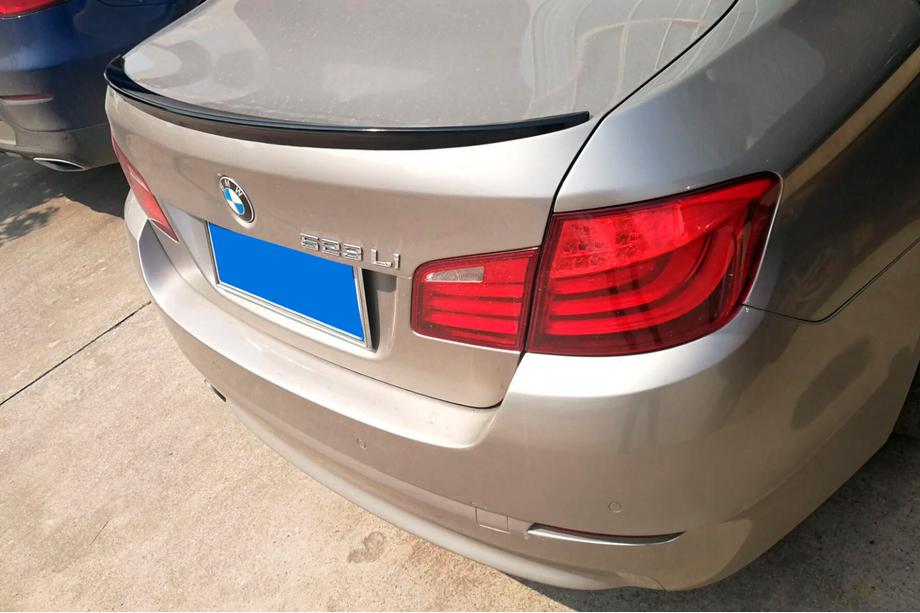 BMW 5-sarja F10/F11 2010–2016 OEM-tyylinen spoileri (F10, kiiltävä musta) Image