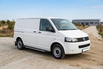 Volkswagen T5 2010–2015 RedLine V1 sivuportaat (2 kpl, alumiini) Pitkä akseliväli kuva 1