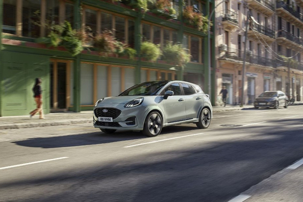 Ford Puma 2025 -koeajo: Uudistettu tyyli ja ajodynamiikka