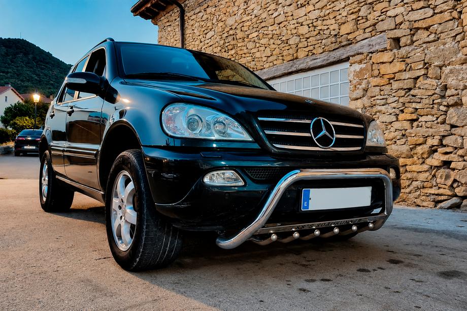 Mercedes ML W163 1997–2005 Karjapuskuri WT004 (RST) Kuva 1