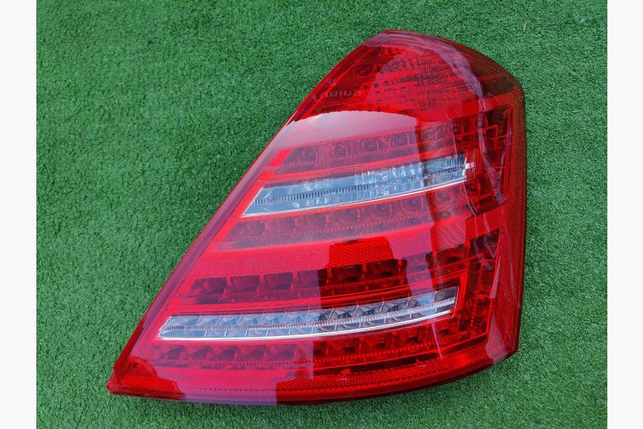 Mercedes S-сlass W221 2005–2013 Poistoerä facelift takavalo oikea (OEM, 1 kpl) Image