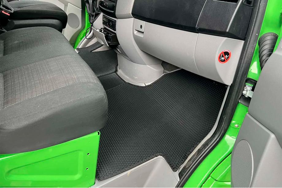 Mercedes Sprinter W906 2006–2018 Kumimatot Carsuit V1 (Musta) Kuva 2