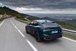 Peugeot 408 -koeajo: eurooppalainen crossover-fastback näyttävällä tyylillä kuva 3