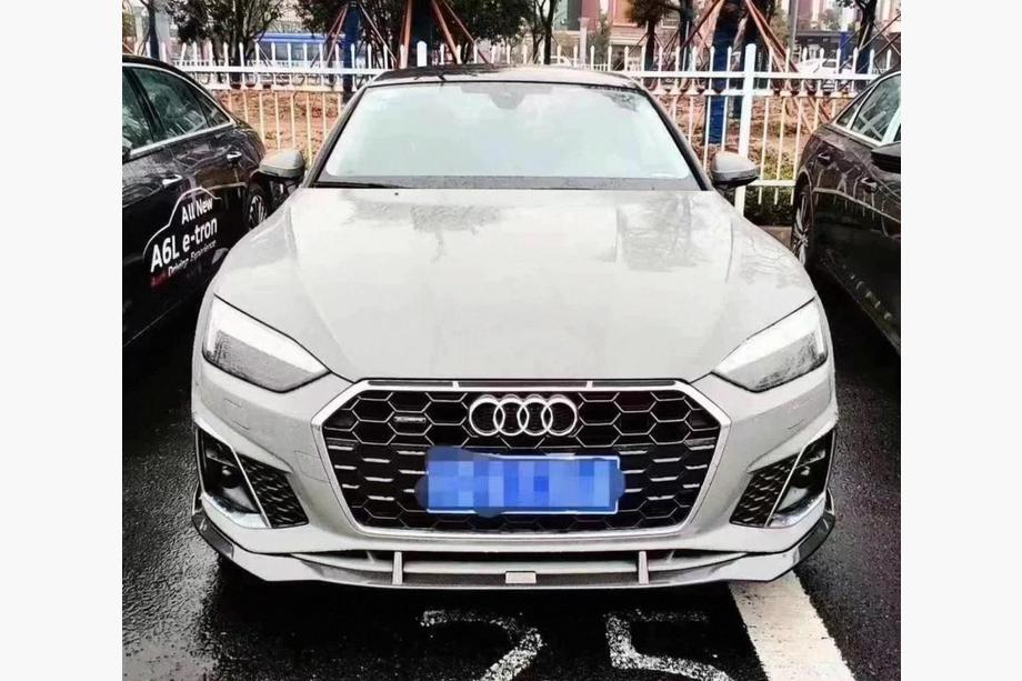 Audi A5 2016–2025 Etupuskurin lip spoiler Lip V4 (S-Line 2021-2025, hiilikuitu) Image