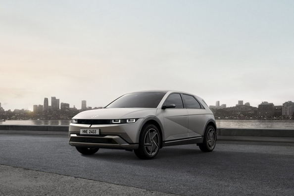 Päivitetty Hyundai IONIQ 5 2024: kehitys ja tyyli