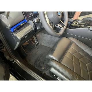 Premium-kangasmattosarja (G60/61, musta) BMW 5/i5 -sarja G60/G60E/G61 2023– kuva 1