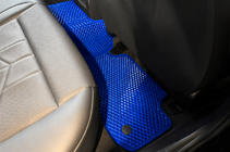 BMW 5/i5 -sarja G60/G60E/G61 2023– EVA-sisätilamatot (G60/61, sininen) kuva 3
