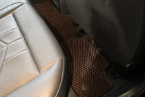 BMW 5/i5 -sarja G60/G60E/G61 2023– EVA-lattiamatot (G60/61, ruskea) kuva 3