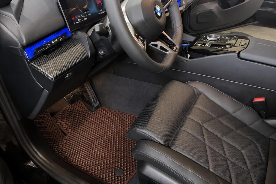 BMW 5/i5 -sarja G60/G60E/G61 2023– EVA-lattiamatot (G60/61, ruskea) Image