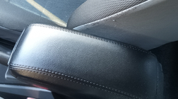 Seat Ibiza 2010–2017 Kyynärnoja (mukitelineeseen) kuva 5