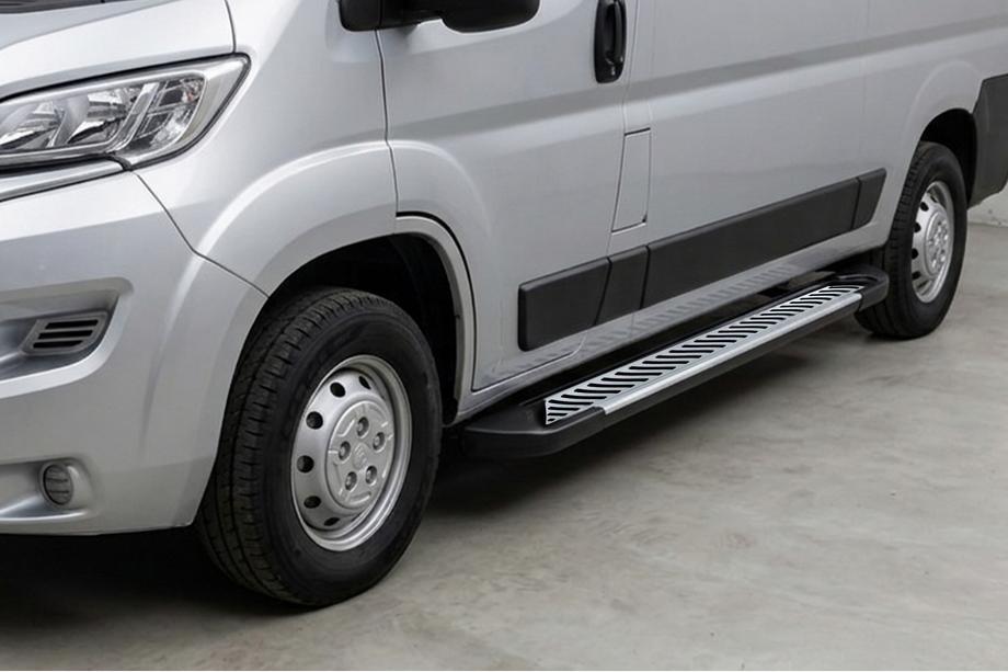 Fiat Ducato 2006–2025 Line-astinlaudat (2 kpl, alumiini) Image