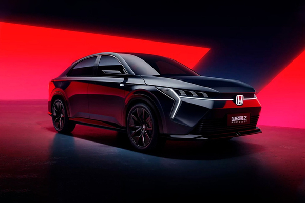 Honda e:NS2 -koeajo: moderni sähköinen crossover