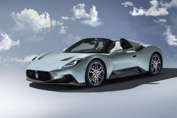Koeajo: Maserati MC20 Cielo – tyylikäs roadster kilpa-auton hengellä