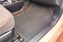 Toyota Yaris 2010–2020 Carsuit ДВС kumimatot matkustamoon (Mustat) kuva 2