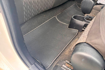 Toyota Yaris 2010–2020 Carsuit ДВС kumimatot matkustamoon (Mustat) kuva 3