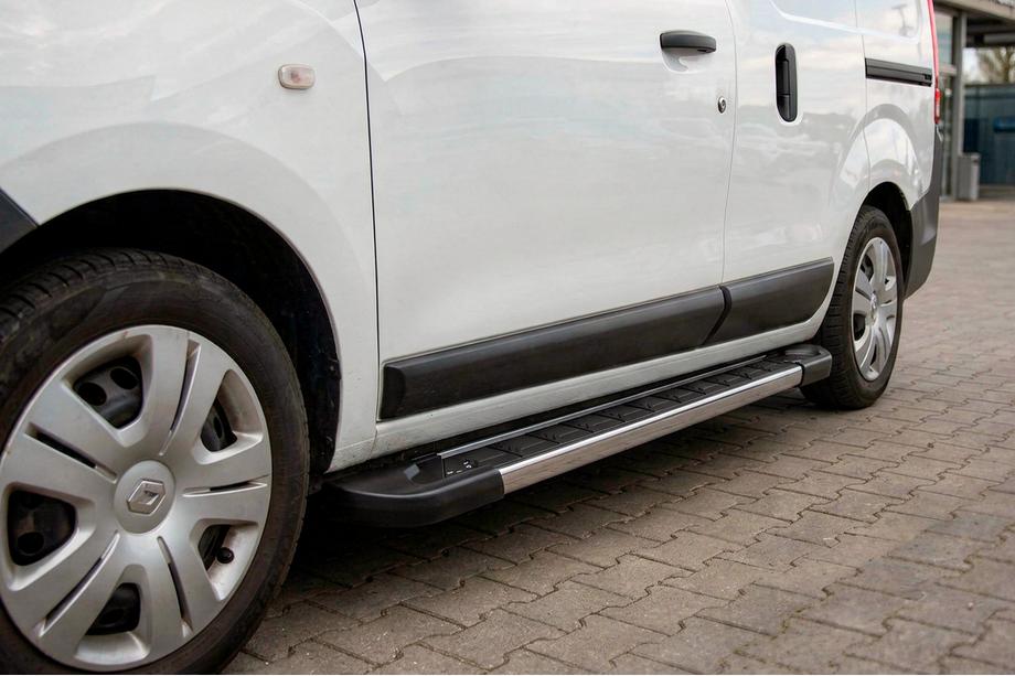 Dacia Dokker 2013–2022 RedLine V1 sivuportaat (2 kpl, alumiini) Image